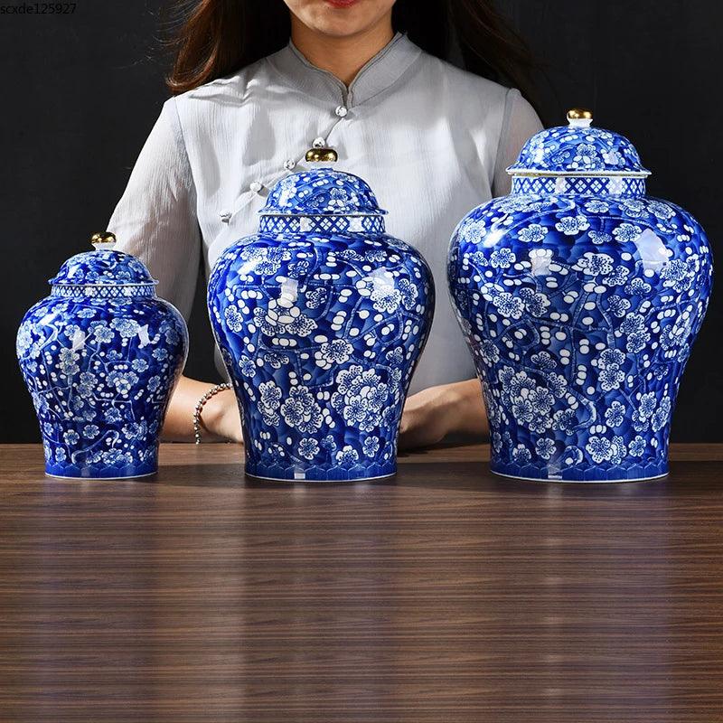 Pote de Porcelana Pintada a Mão - Casas Carol