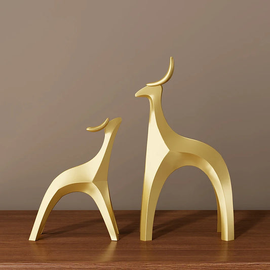 Escultura Geometrica em Resina Cervo Dourado - Casas Carol