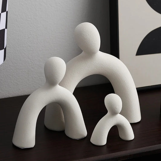 Estatueta Familia em Porcelana c/ 3 unidades - Casas Carol